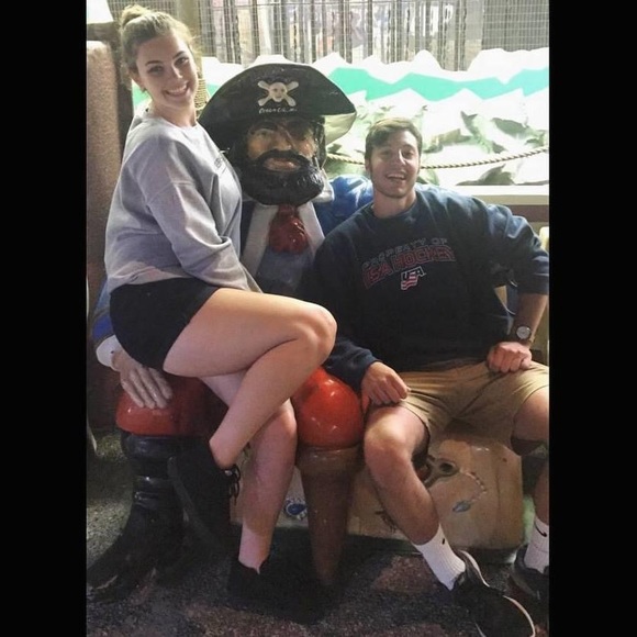 Meet the Posher, Riley - Picture 3 of 3